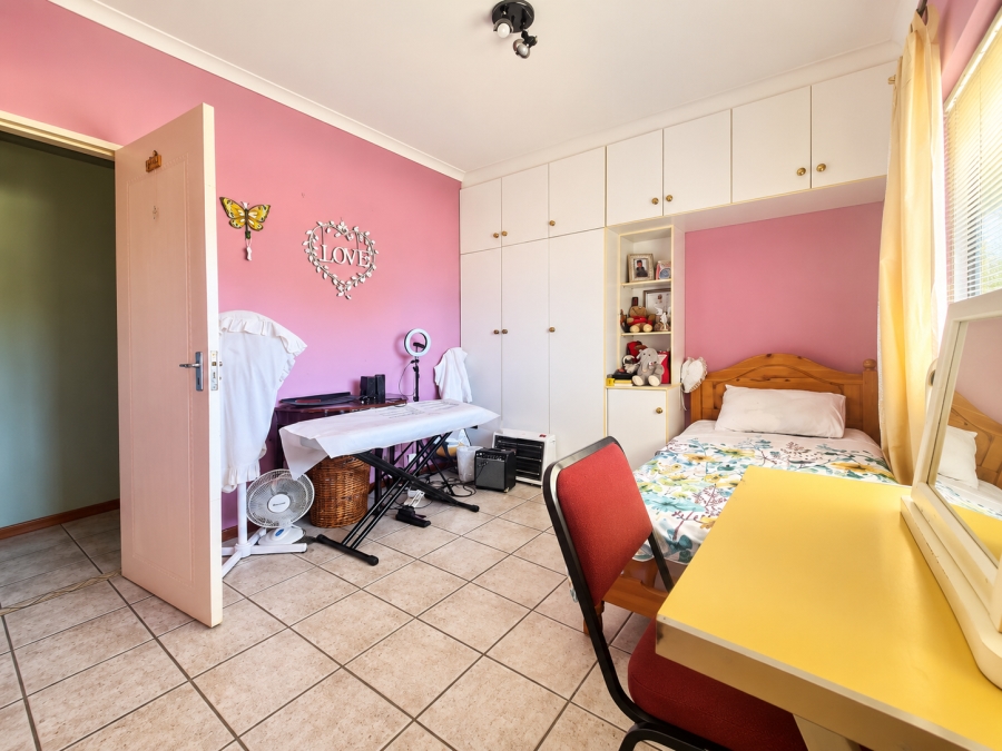 4 Bedroom Property for Sale in Hopefield Western Cape